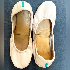 Tieks light pink flats size 8